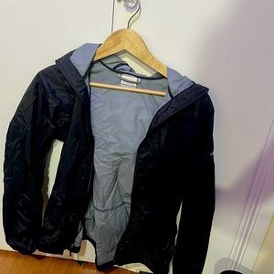 Columbia Black Hooded Windbreaker Small adult